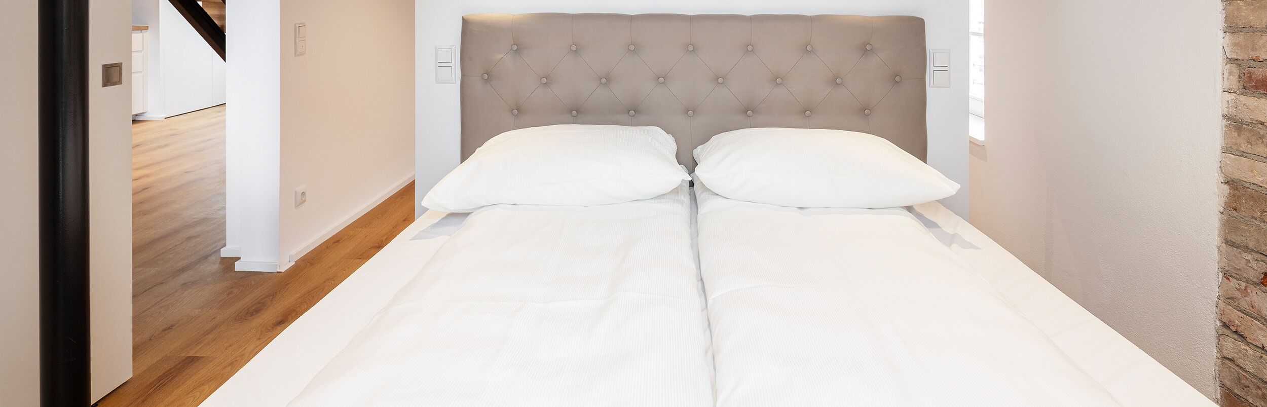 2 Schlafzimmer, Reisekinderbett, kostenloses WLAN, Bettwäsche