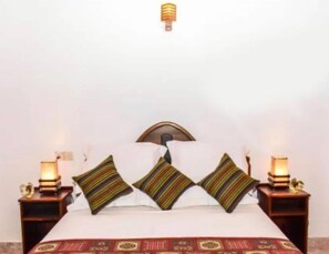 Shared Dormitory | Free WiFi