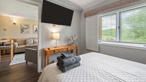 1 habitación, tabla de planchar con plancha, wifi y ropa de cama 
