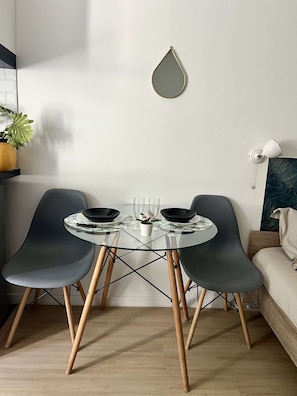 Dining - 5-minute walk from TGV station (Châtellerault)
