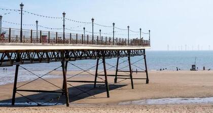 4-bed Seaside Caravan Free Wifi Pet Frie