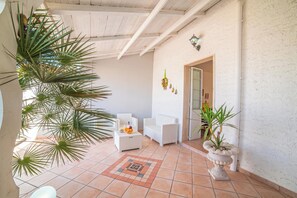 Standard Apartment, 2 Bedrooms, Air conditioning (Rusciu Te Lu Mare Apartment with) | Property grounds - Rusciu Te Lu Mare Apartment With Terrace & Garden (Porto Cesareo)