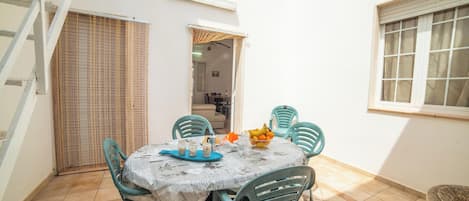 Standard Apartment, Multiple Bedrooms (Rusciu Te Lu Mare Apartment) | Outdoor dining