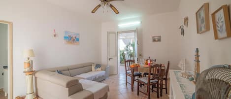 21-inch TV with cable channels