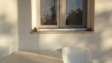 House, Smoking