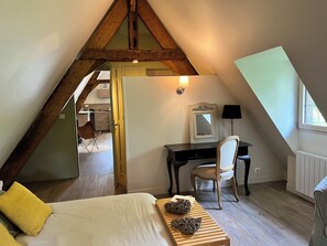 1 chambre, fer et planche à repasser, Wi-Fi, draps fournis