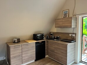 Micro-ondes, four, plaque de cuisson, lave-vaisselle