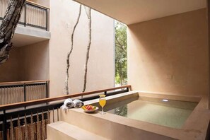 室外 SPA 浴缸