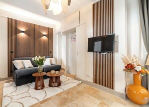 Standard Apartment, Courtyard View | View from room - 834 Biscornet2 (Paris)