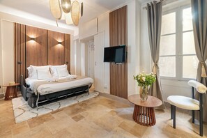 Standard Apartment, Courtyard View | Living area | 80-cm Smart TV with digital channels - 834 Biscornet2 (Paris)