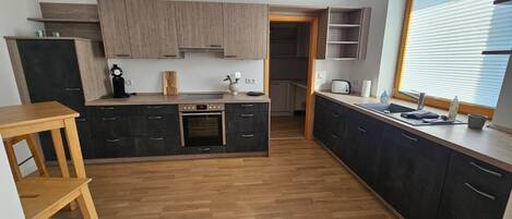 Four, plaque de cuisson, lave-vaisselle