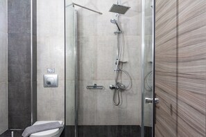 Family Quadruple Room, Balcony, Mountain View | Bathroom | Separate bathtub and shower, free toiletries, hair dryer, towels - Alba Marea (Dio-Olympos)