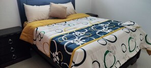 2 bedrooms, iron/ironing board, WiFi, bed sheets