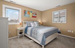 2 bedrooms, iron/ironing board, WiFi, bed sheets