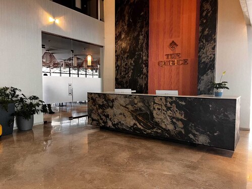 Hotel The Qubice Kolhapur