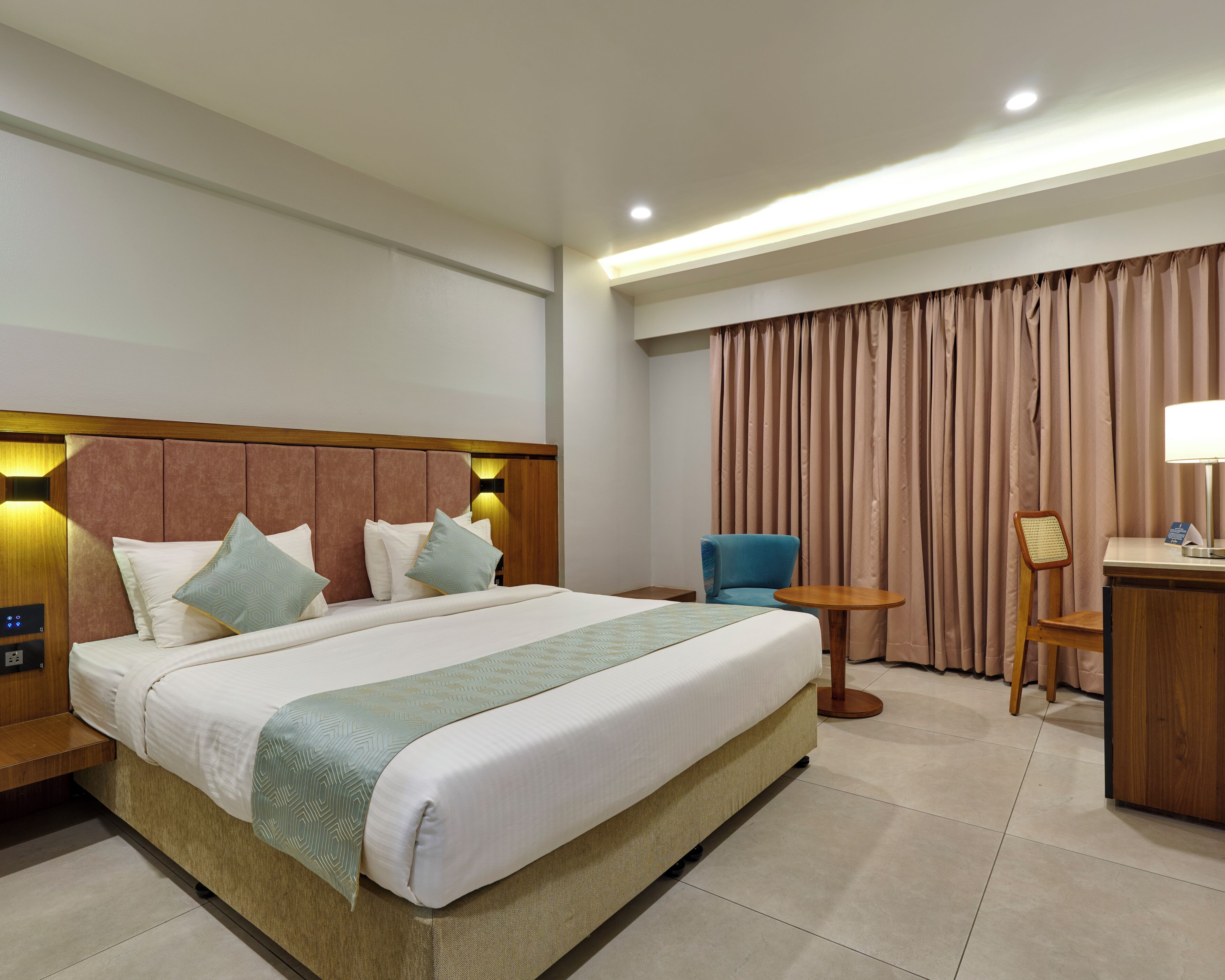 Premium Double Room, City View