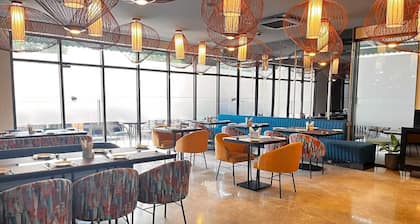 Hotel The Qubice Kolhapur