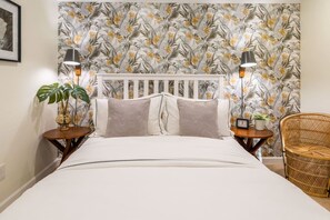 3 Schlafzimmer, Schreibtisch, Bügeleisen/Bügelbrett, kostenloses WLAN