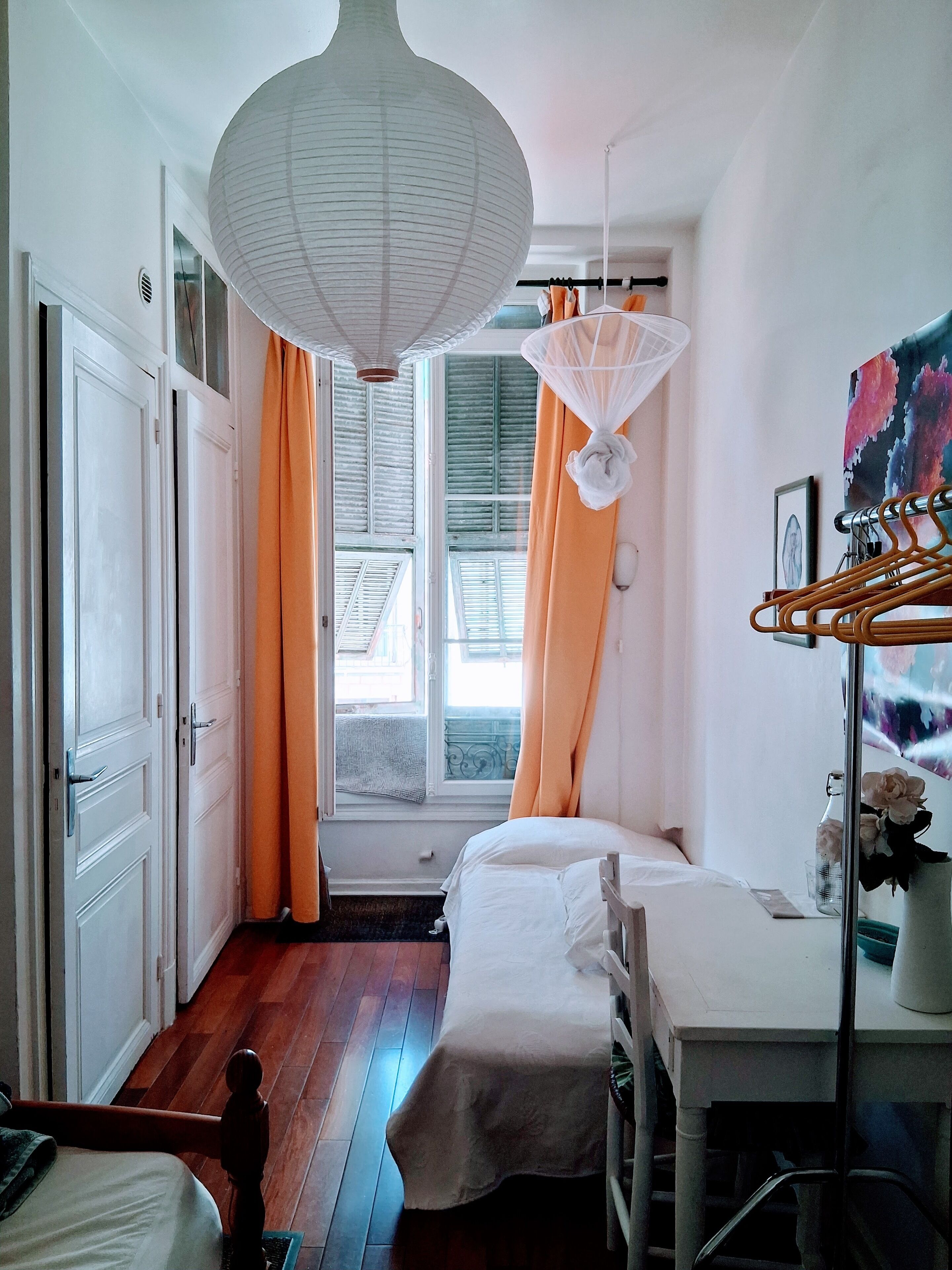 1 chambre, fer et planche à repasser, Wi-Fi, draps fournis