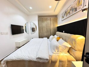 1 chambre, fer et planche à repasser, Wi-Fi, draps fournis