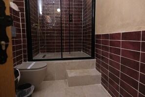 Comfort-Doppelzimmer | Badezimmer