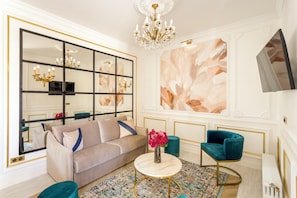Apartment, City View | Interior