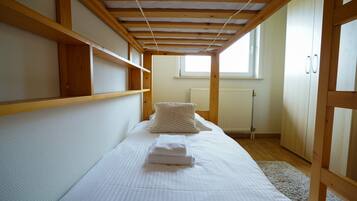 Apartment | 3 bedrooms, Internet