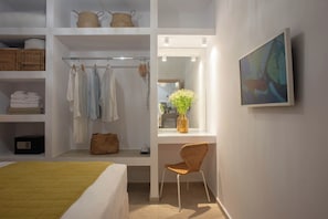 1 bedroom, in-room safe, iron/ironing board, travel crib