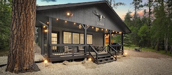Cozy Cabin Near Trails, Large Parking Area, Hot Tub, 1/4 Mile off Highway!
