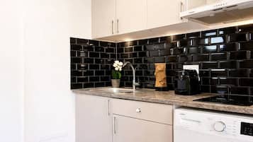 Appartement Supérieur, vue cour intérieure | Cuisine privée