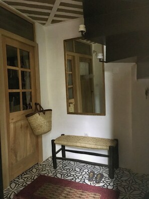 Interior - Le Petit Château is a village house in the charming village of Goult. (Goult)
