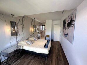 4 bedrooms, iron/ironing board, travel crib, free WiFi - Villa Carrare (Agde)