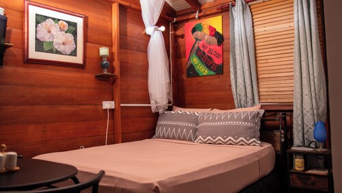 Hibiscus Cabin - Cozy Getaway in peaceful Gros Islet