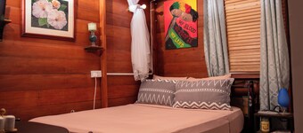 Hibiscus Cabin - Cozy Getaway in peaceful Gros Islet