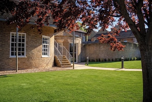 Exterior - Poets 24 Apartments (Ely)