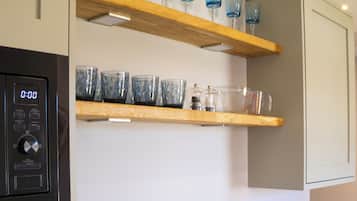 Classic Apartment, 1 Bedroom, Kitchenette | Private kitchen | Fridge, microwave, espresso maker, electric kettle