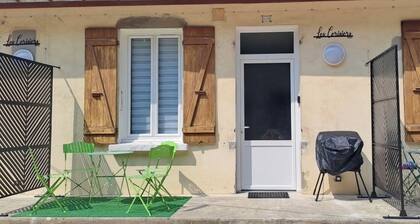 Les cerisiers Mb5 private parking