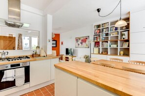 Private kitchen - Alice Cottage By The Sea (Brighton and Hove)
