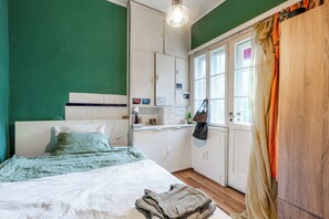 3 bedrooms, WiFi, bed sheets
