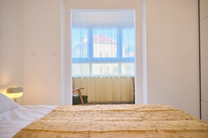 1 chambre, fer et planche à repasser, Wi-Fi gratuit, draps fournis