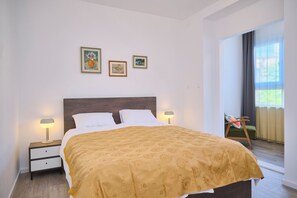 1 bedroom, iron/ironing board, free WiFi, bed sheets