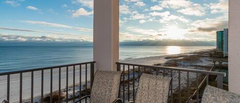 Condo, 3 Bedrooms | Property grounds