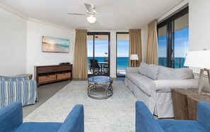 Apartamento, 3 habitaciones | Zona de estar