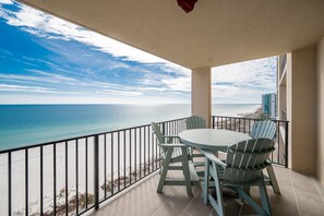 Condo, 3 Bedrooms | Outdoor dining