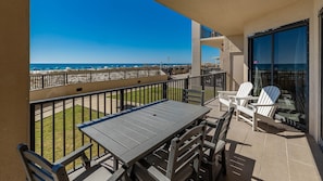 Condo, 3 habitaciones | Restaurante al aire libre