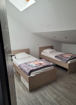 3 quartos