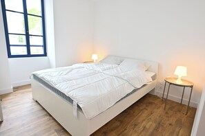 4 室のベッドルーム、WiFi