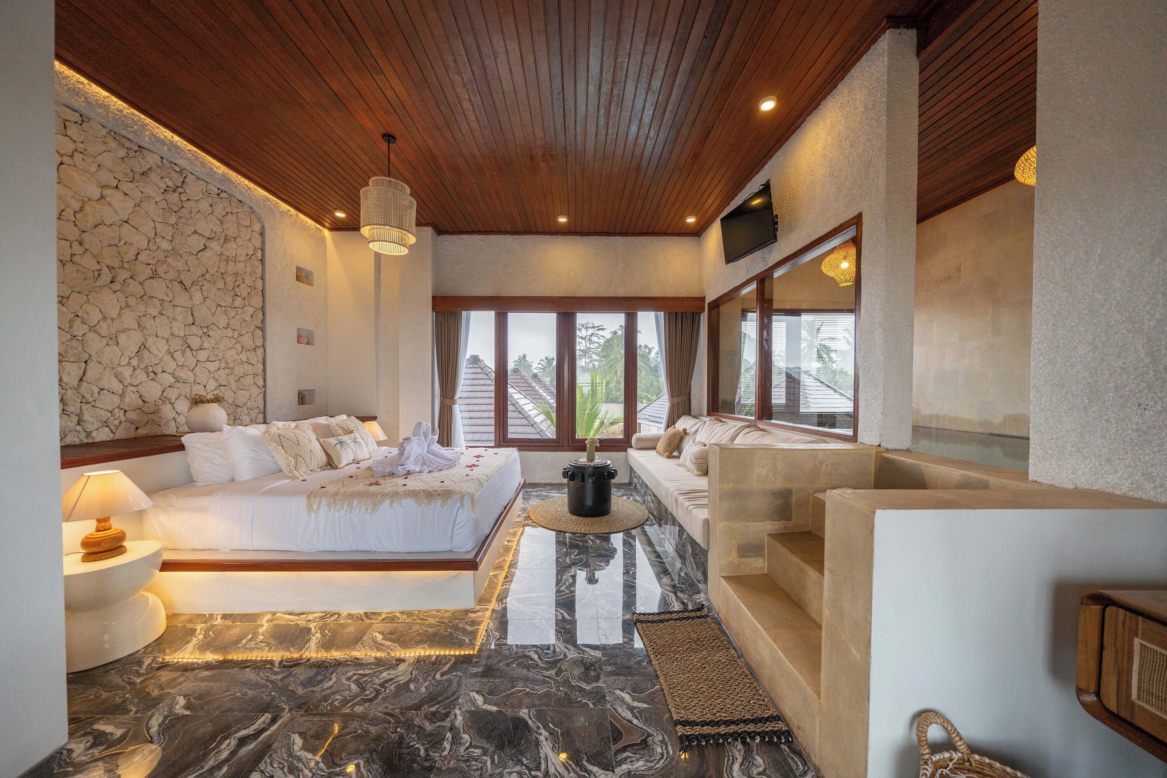 Suite Room with pool view | Skrivebord, wi-fi (inkludert) og sengetøy