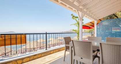 Marmara Yali Evi - Direct Beachfront 3-Room-Apartment