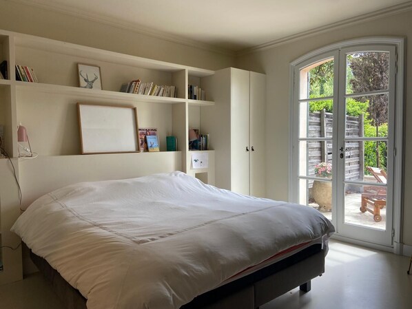 4 Schlafzimmer, Bügeleisen/Bügelbrett, WLAN, Bettwäsche